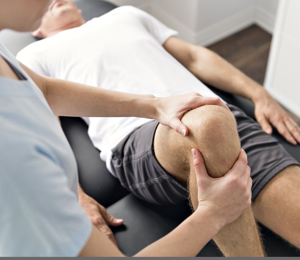masaż rehabilitacyjny kolana